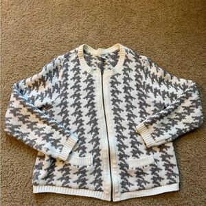 Old Navy Sweater Zip up
